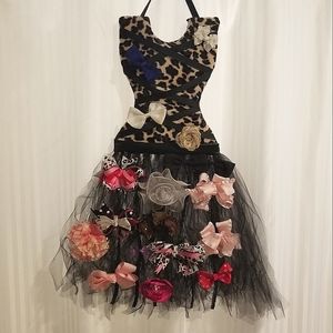 Bow Holder, with bows